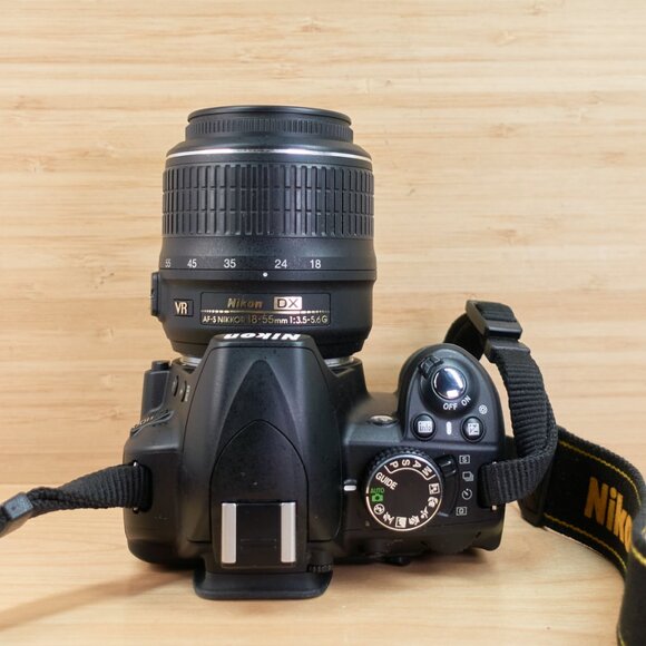 Nikon D3100 14.2MP DSLR Camera w/ AF-S Nikkor DX VR 18-55mm f/3.5-5.6G Lens - Picture 8 of 11